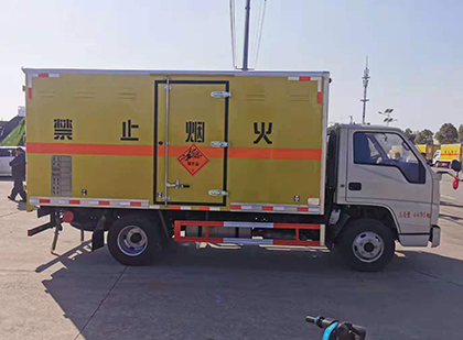 任城爆破器材运输车